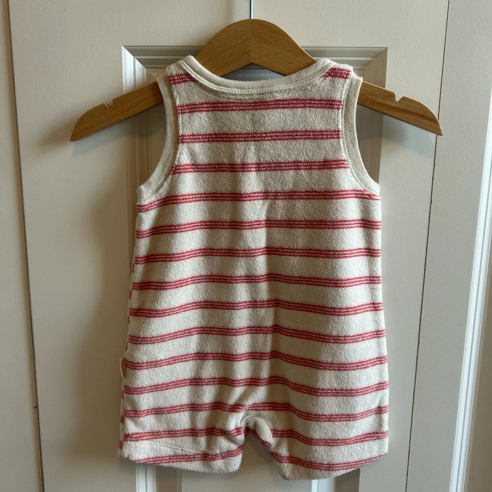 Carters Terry cloth romper size 3 months - Picture 4 of 4